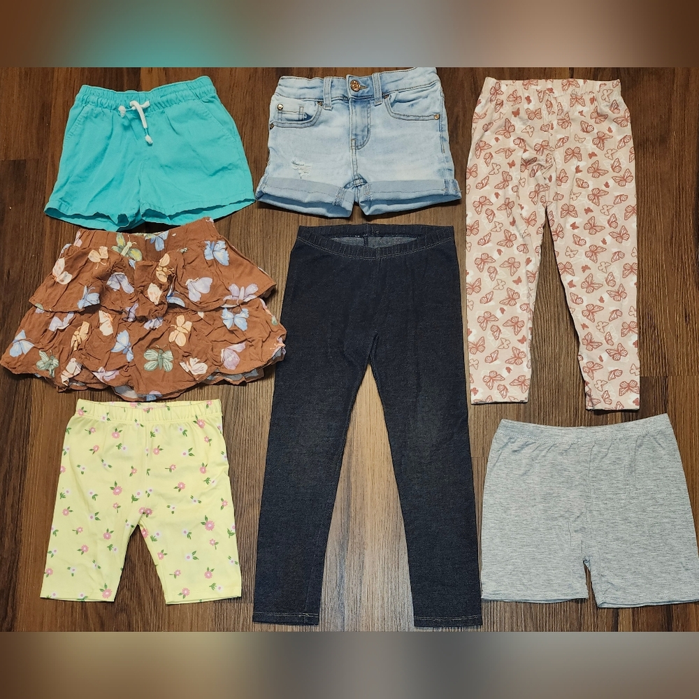 Girls Sz 5 Lot of 7 Bottoms- 4 Shorts, 2 Leggings,1 Skirt All Flawless